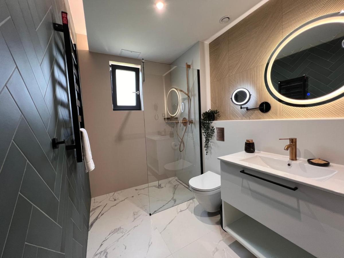 Resto Inn - Smart Apartamenty Blisko Energylandii Polwies Экстерьер фото