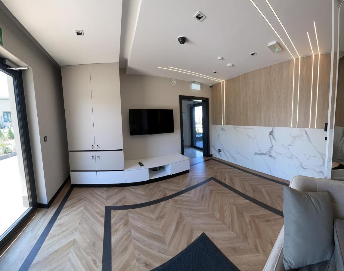 Resto Inn - Smart Apartamenty Blisko Energylandii Polwies Экстерьер фото